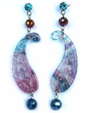 PERFORATED PAISLEY EARRING